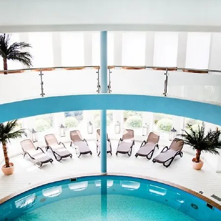 Ostfriesen Hof Hotel 4*