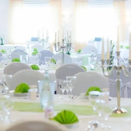 Ostfriesen Hof 4* Λέερ
