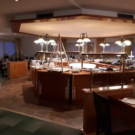 Hotel Ostfriesen Hof 4*