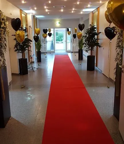 Отель Ostfriesen Hof 4*