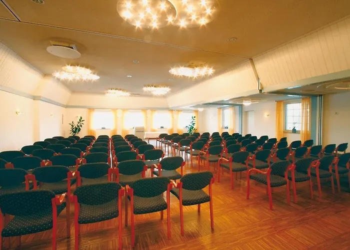 Отель Ostfriesen Hof Леер