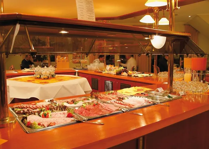 Ostfriesen Hof Отель Леер